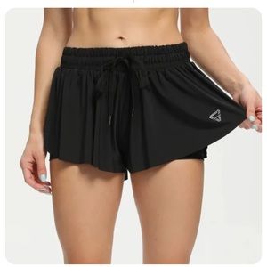 Athletic workout shorts